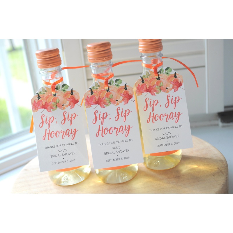 Pumpkin Bridal Shower Favors Tags for Mini Wine Bottles, Fall Wedding Favors, Mini Champagne Tags, Personalized Wedding Tags - Set of 12