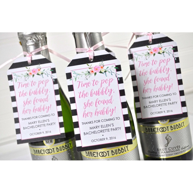 Bachelorette Party Favors, Bridal Shower Favor Tags, Personalized Wedding Favors, Mini Wine Bottle Favors, She Found Her Hubby - Set of 12