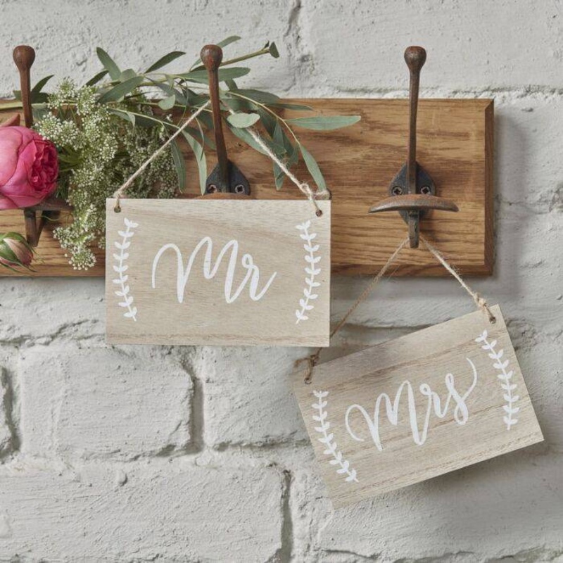 Wooden Wedding Signs Mr & Mrs