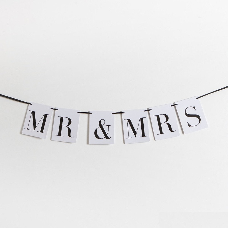Wedding Bunting - Mr & Mrs 10.5x14cm