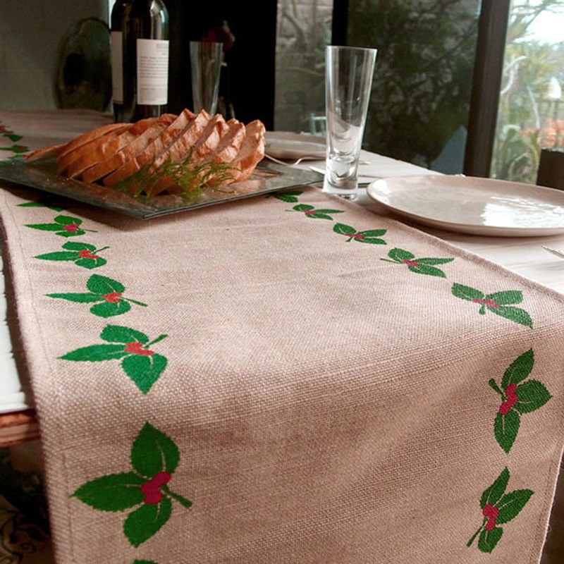 Burlap Table Runner - Holly (2.75m)