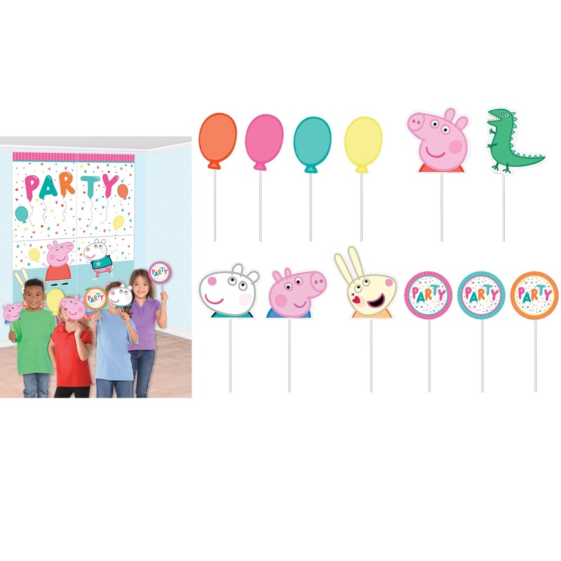 Peppa Pig Confetti Party Scene Setters with Props