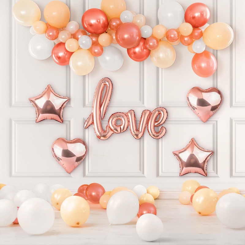 Show your love for your loved ones with this decoration.