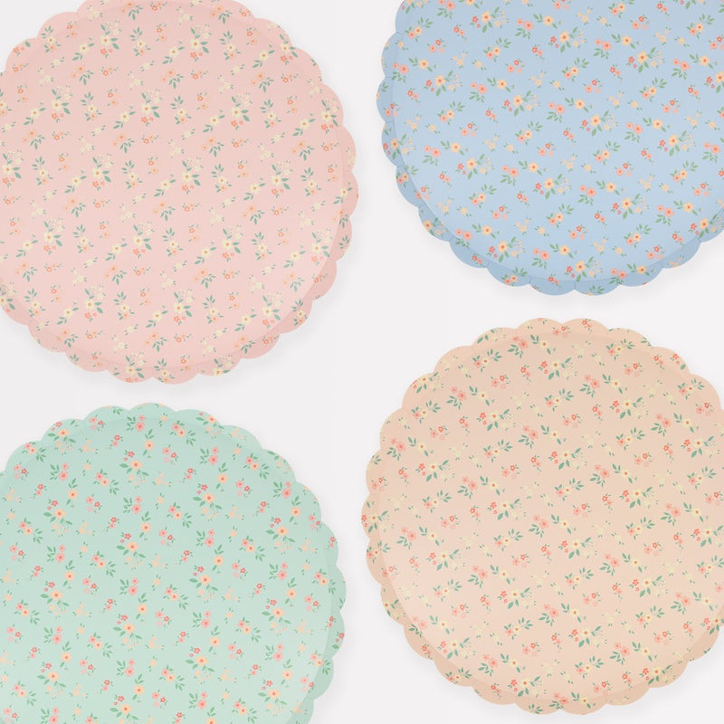 Vintage Ditsy Floral Dinner Plates 8pk.