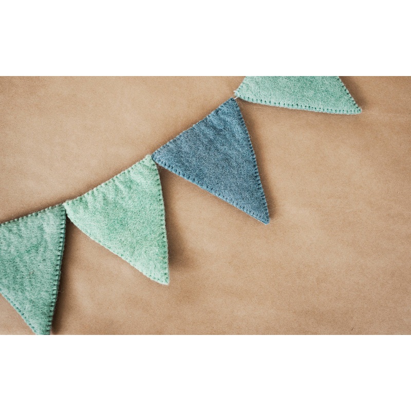 Blue & Green Felt Flags Garland S8076